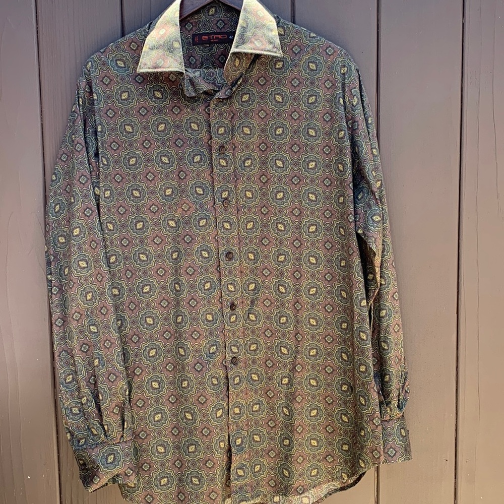 Mens Etro button down shirt in olive paisley.